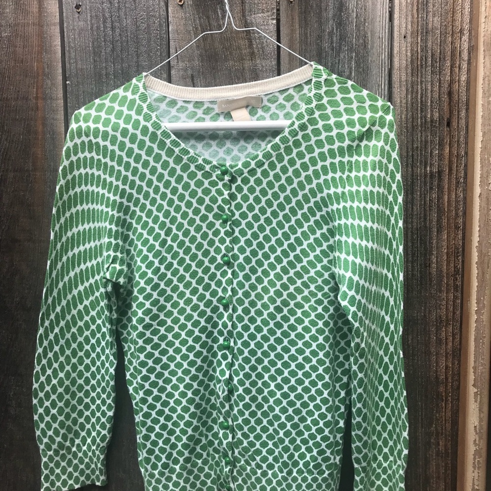 Green patterned cardigan